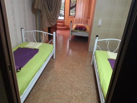 Feola Albergue Kutaisi Exterior foto
